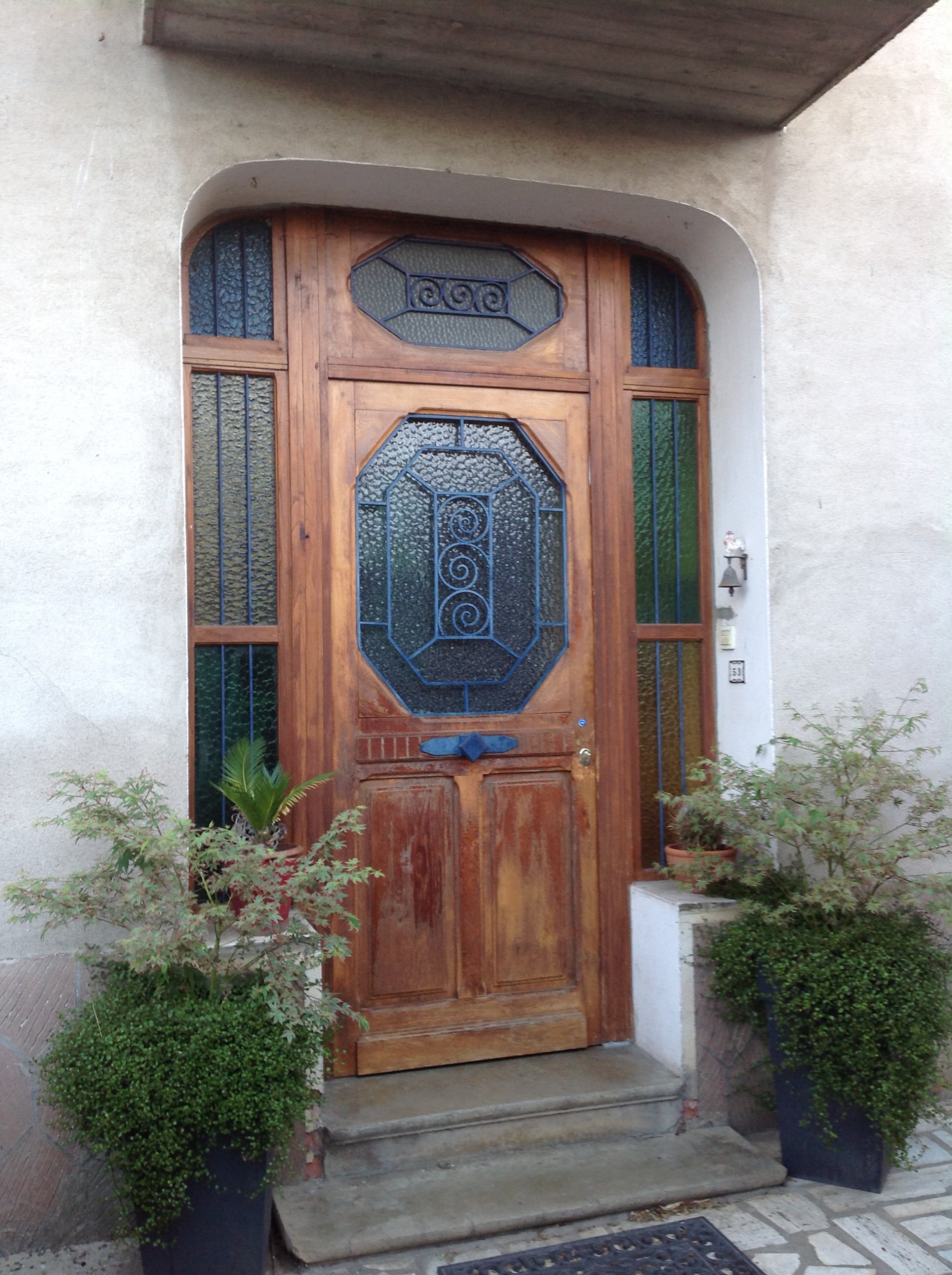 les vieilles portes d'entrée sont peu sécurisées